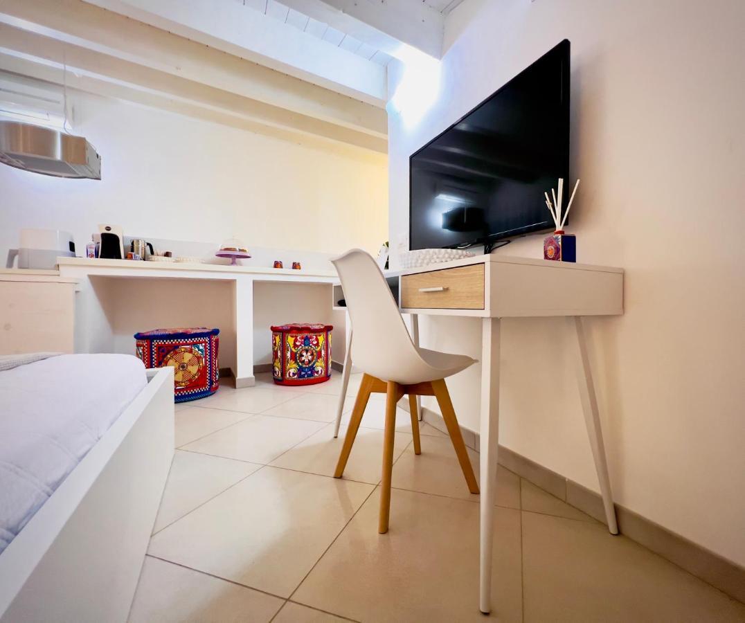 Rooms 153 Principe Umberto 诺托 外观 照片