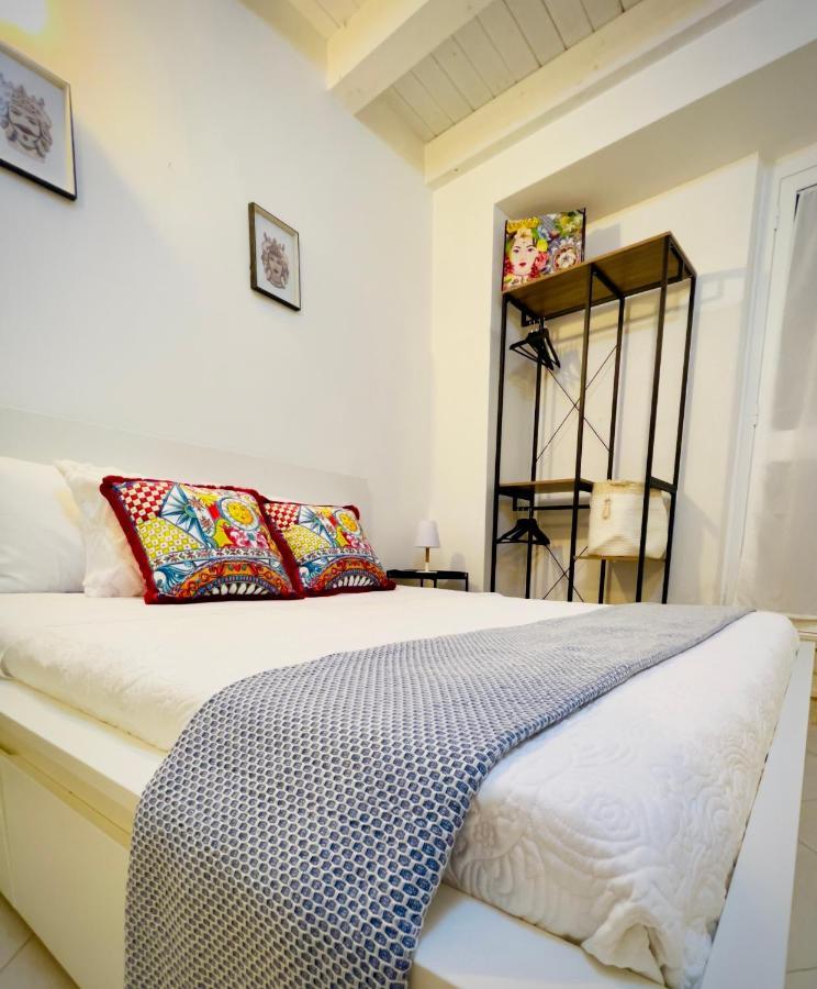 Rooms 153 Principe Umberto 诺托 外观 照片