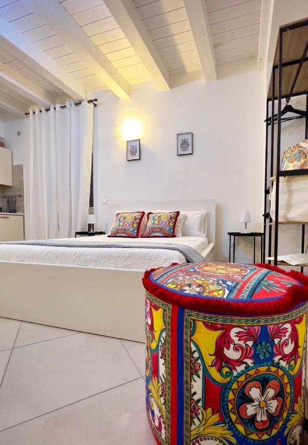 Rooms 153 Principe Umberto 诺托 外观 照片